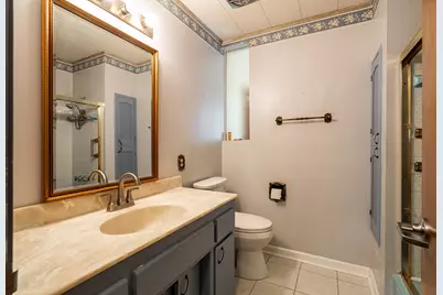 8625 W Petersik St, Milwaukee, WI 53224 - Photo 16