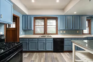 2543 N Grant Blvd, Milwaukee, WI 53210 - Photo 10