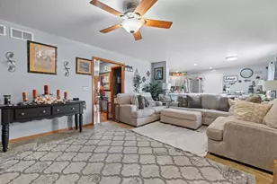 109 Prairie Dr, Walworth, WI 53184 - Photo 10