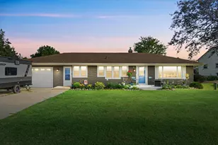 26727 Denoon Rd, Racine, WI 53185 - Photo 4