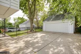 165 N 85th St, Wauwatosa, WI 53226 - Photo 44