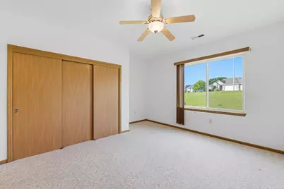 334  Brookside Dr #4, Mayville, WI 53050 - Photo 14