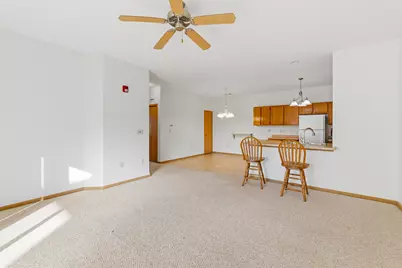 334  Brookside Dr #4, Mayville, WI 53050 - Photo 4