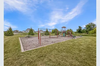 N47W22311  Woodleaf Way, Pewaukee, WI 53072 - Photo 48