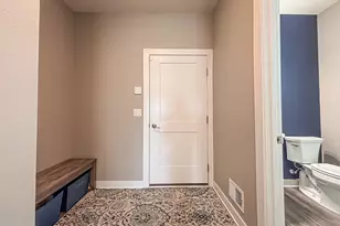 N47W22311 Woodleaf Way, Pewaukee, WI 53072 - Photo 22