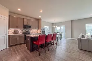 N47W22311 Woodleaf Way, Pewaukee, WI 53072 - Photo 10