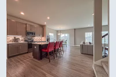 N47W22311  Woodleaf Way, Pewaukee, WI 53072 - Photo 8