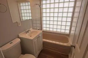 7248 W Potomac Ave, Milwaukee, WI 53216 - Photo 10