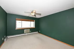 2222 E Belleview Pl, Milwaukee, WI 53211 - Photo 6