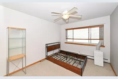 2222 E Belleview Pl #306, Milwaukee, WI 53211 - Photo 10