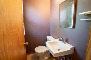 N87W15898 Belleview Blvd, Menomonee Falls, WI 53051 - Photo 18