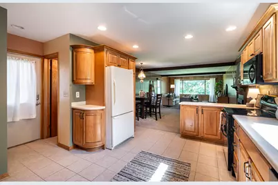 N87W15898  Belleview Blvd, Menomonee Falls, WI 53051 - Photo 20