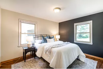 N87W15898  Belleview Blvd, Menomonee Falls, WI 53051 - Photo 6