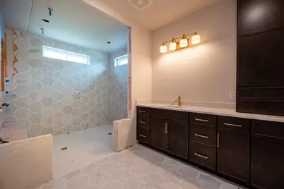 N63W35852  Frederick Dr, Oconomowoc, WI 53066 - Photo 8