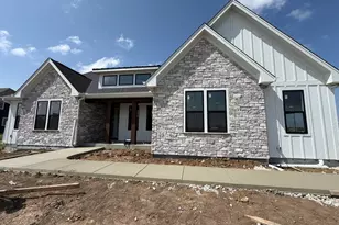 N63W35852 Frederick Dr, Oconomowoc, WI 53066 - Photo 2