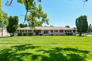 1075 S Lake Shore Dr, Lake Geneva, WI 53147 - Photo 38