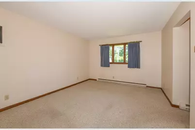 1075 S Lake Shore Dr, Lake Geneva, WI 53147 - Photo 24