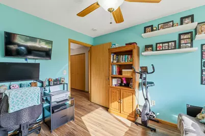 322  Brookside Dr #6, Mayville, WI 53050 - Photo 12