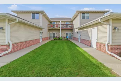 322  Brookside Dr #6, Mayville, WI 53050 - Photo 18