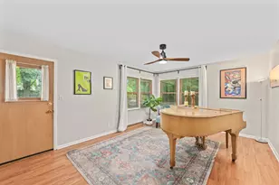 2400 W Apple Tree Rd, Glendale, WI 53209 - Photo 12