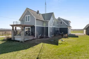 3202 Mirro Dr, Manitowoc, WI 54220 - Photo 48