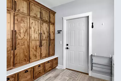 3202  Mirro Dr, Manitowoc, WI 54220 - Photo 12