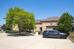 100 Main St, Pewaukee, WI 53072 - Photo 8