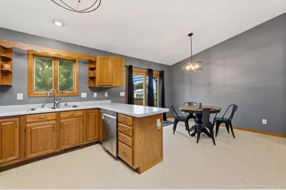 430  Lee Dr, West Salem, WI 54669 - Photo 12