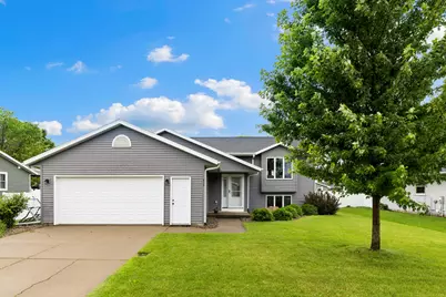 430  Lee Dr, West Salem, WI 54669 - Photo 4