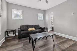 2867 N Fratney St, Milwaukee, WI 53212 - Photo 2