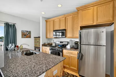 4  Gaslight Dr #302, Racine, WI 53403 - Photo 8