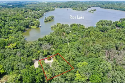 W8131  Bay View Dr, Whitewater, WI 53190 - Photo 2