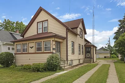 3915  10th Ave, Kenosha, WI 53140 - Photo 1