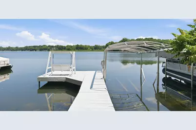 W288N8060  Park Dr, Merton, WI 53029 - Photo 2