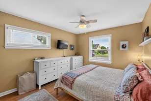 4107 S Hately Ave, Saint Francis, WI 53235 - Photo 6