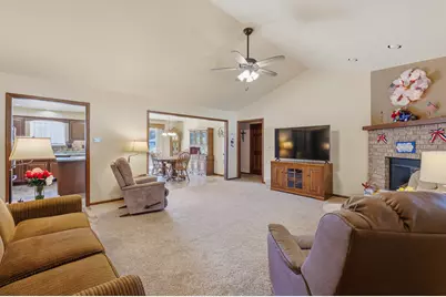 383  Niagara St, Kiel, WI 53042 - Photo 8