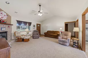 383 Niagara St, Kiel, WI 53042 - Photo 6