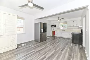 5949 S 31st St, Greenfield, WI 53221 - Photo 6