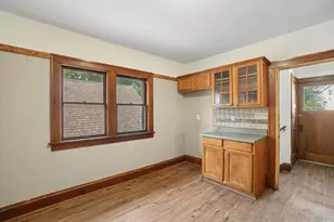 2605 N 49th St, Milwaukee, WI 53210 - Photo 10