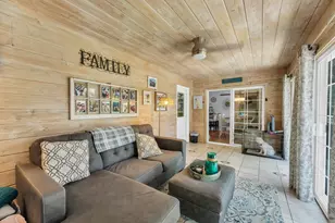 626 E Market St, Elkhorn, WI 53121 - Photo 22