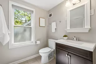 336 E Lake View Ave, Whitefish Bay, WI 53217 - Photo 28
