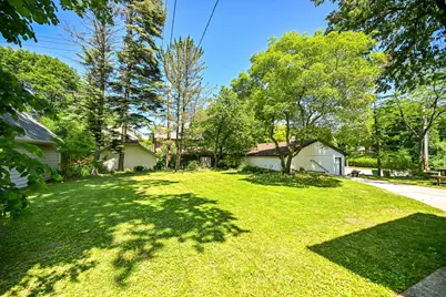 2524 E Menlo Blvd, Shorewood, WI 53211 - Photo 34