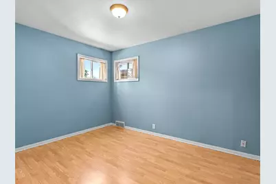 1421 N 5th St, Manitowoc, WI 54220 - Photo 6
