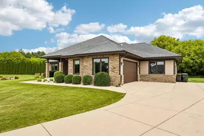 318  Cypress Pt, North Prairie, WI 53153 - Photo 74