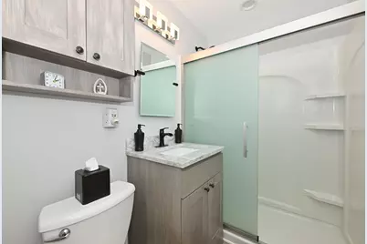 3553 S 1st Pl, Milwaukee, WI 53207 - Photo 10