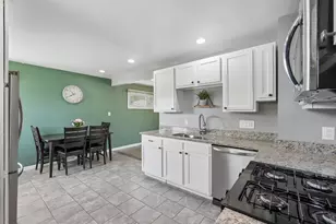 3648 E Whittaker Ave, Cudahy, WI 53110 - Photo 12