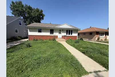 3631 S 82nd St, Milwaukee, WI 53220 - Photo 2