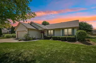 1131 E Sommers Dr, Oak Creek, WI 53154 - Photo 32