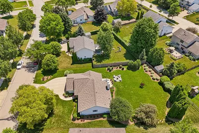 1131 E Sommers Dr, Oak Creek, WI 53154 - Photo 28