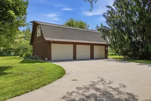 1291 Paradise Dr, Trenton, WI 53095 - Photo 2